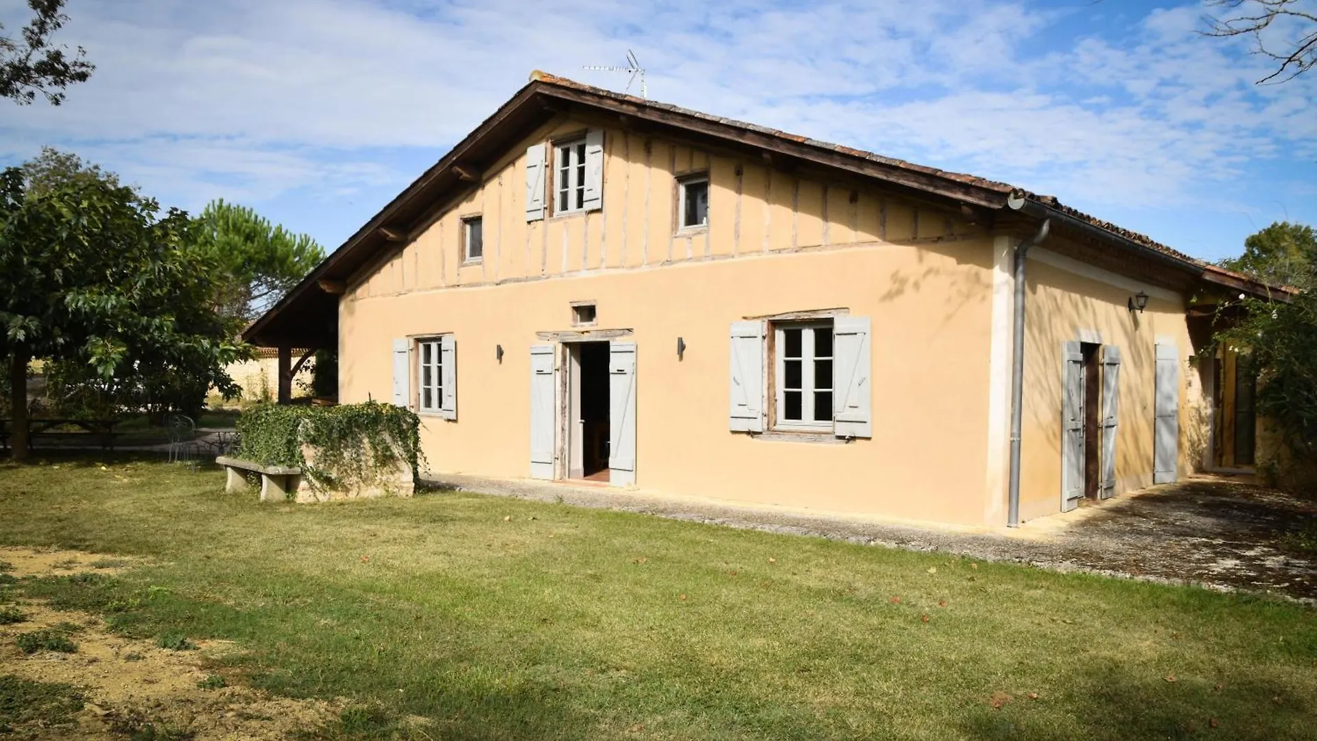 Nyaraló Gite D'En Lebe Touget